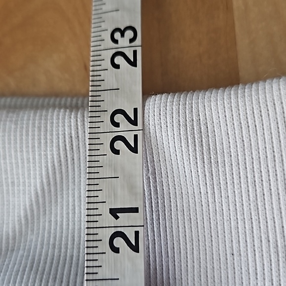 Miss Selfie Graphic Sweatshirt Sz Large - Picture 6 of 6